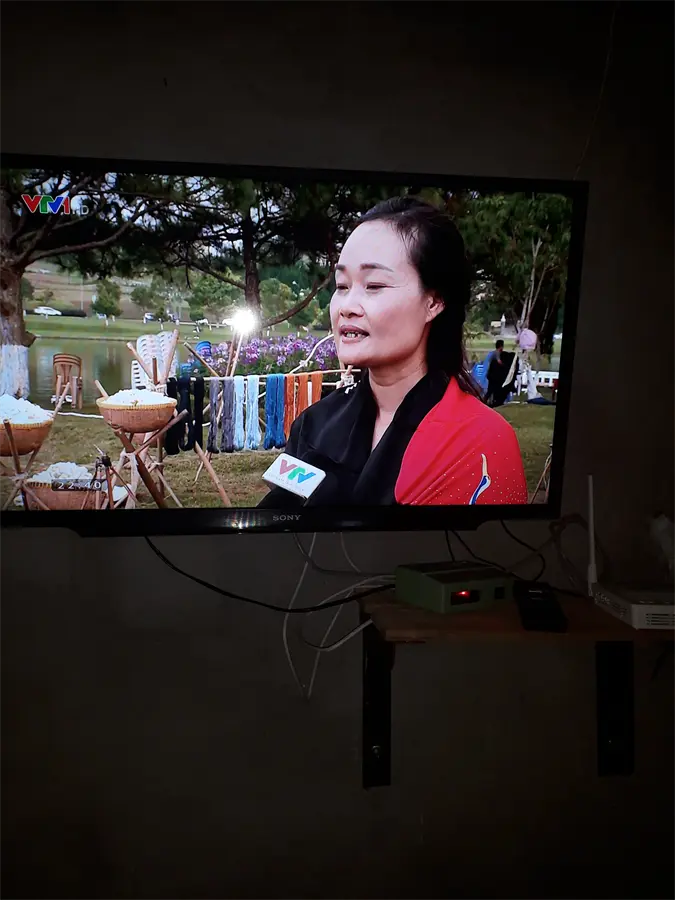 Khách hàng review Smart Tivi Sony 32 inch KDL-32W600D 64
