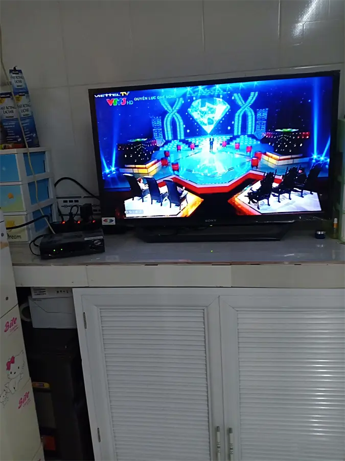 Khách hàng review Smart Tivi Sony 32 inch KDL-32W600D 61