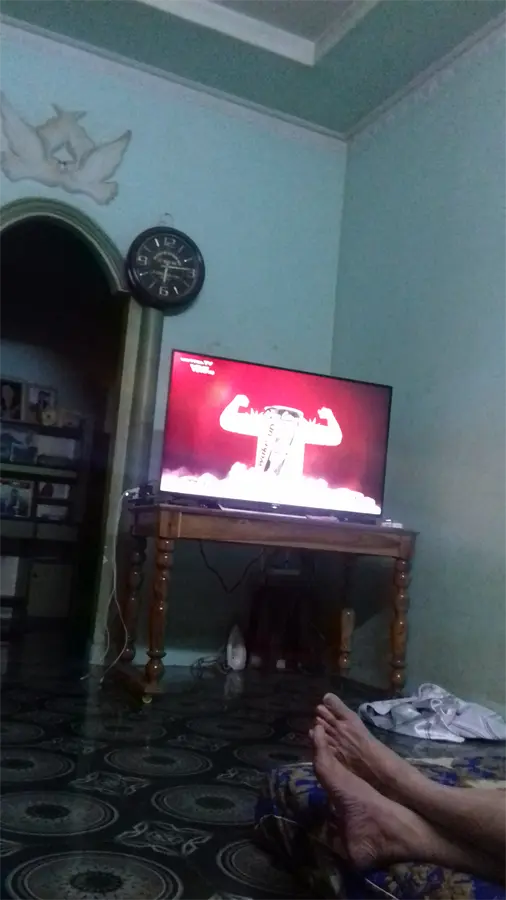 Khách hàng review Android Tivi Sony 4K 49 inch KD-49X8000E 26