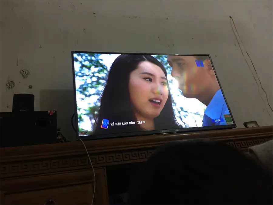 Khách hàng review Smart Tivi Sony 4K 43 inch KD-43X7000F 24