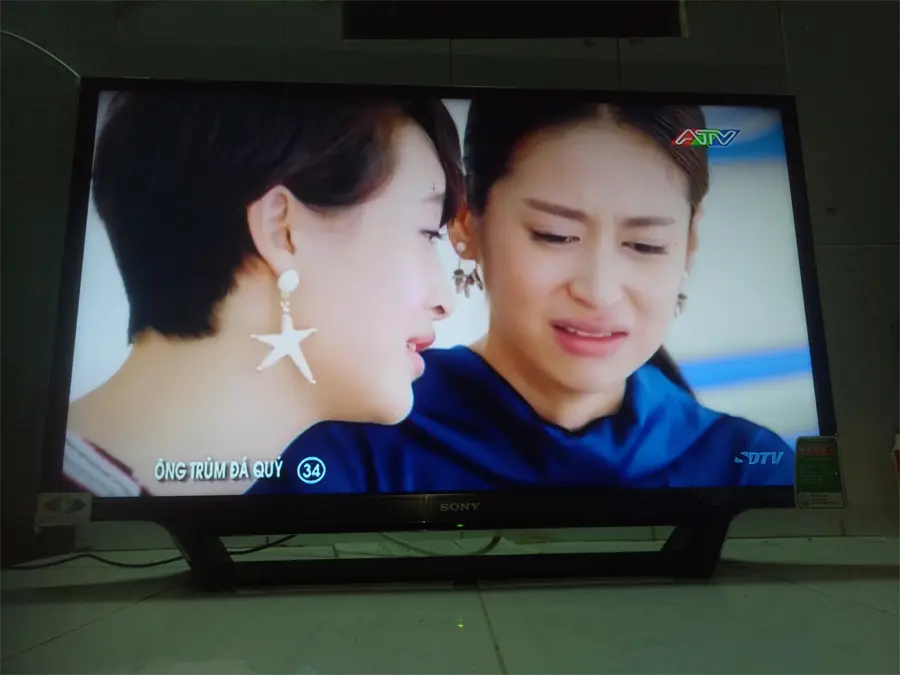 Khách hàng review Smart Tivi Sony 32 inch KDL-32W600D 48