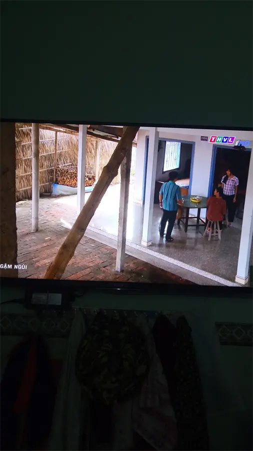 Khách hàng review Smart Tivi Sony 4K 43 inch KD-43X7000F 21