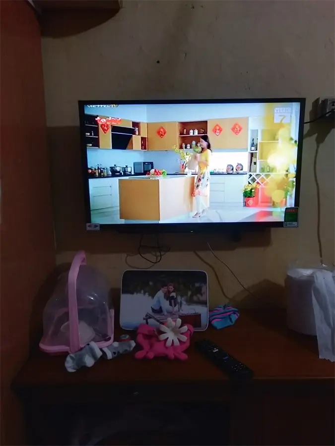 Khách hàng review Smart Tivi Sony 32 inch KDL-32W600D 38