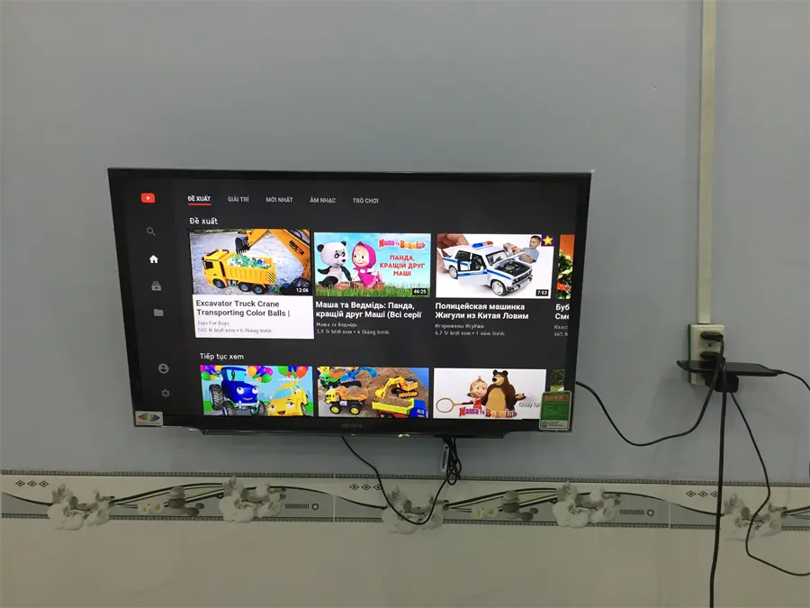 Khách hàng review Smart Tivi Sony 32 inch KDL-32W600D 37