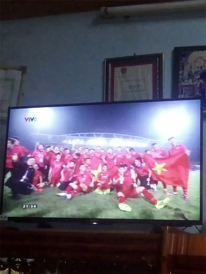 Khách hàng review Android Tivi Sony 4K 43 inch KD-43X8000E 29