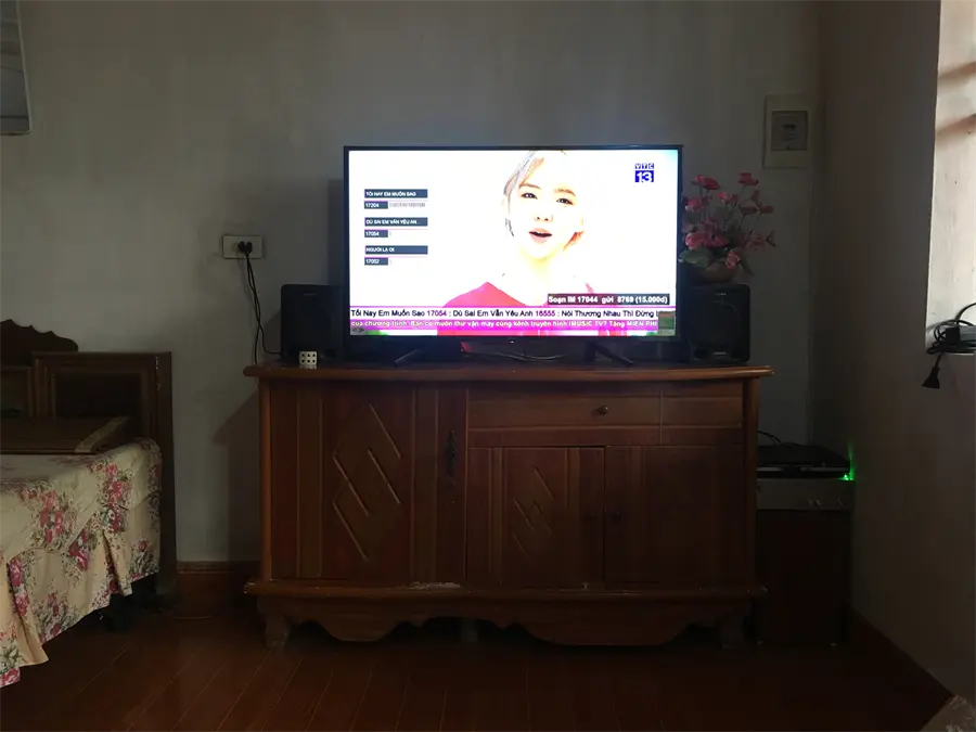 Khách hàng review Smart Tivi Sony 43 inch KDL-43W660F 56