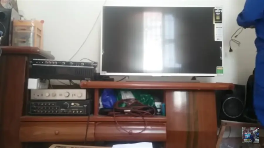 Khách hàng review Smart Tivi Sony 43 inch KDL-43W660F 44