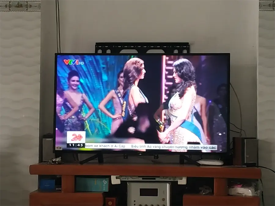 Khách hàng review Smart Tivi Sony 50 inch KDL-50W660F 13