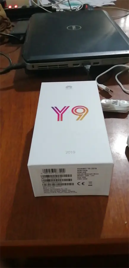 Khách hàng review Điện thoại Huawei Y9 (2019) 13