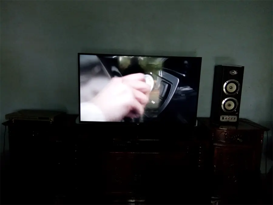 Khách hàng review Smart Tivi Sony 50 inch KDL-50W660F 10
