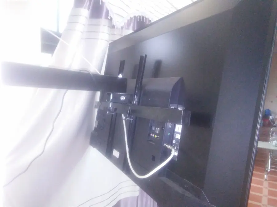 Khách hàng review Smart Tivi Sony 50 inch KDL-50W660F 9