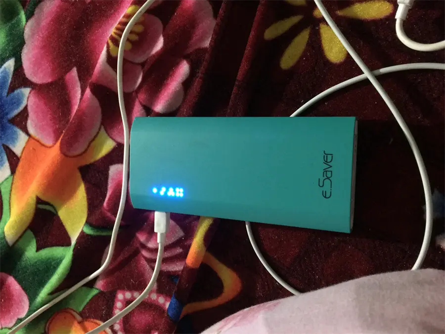 Khách hàng review Pin sạc dự phòng 10.000 mAh eSaver LA Y325S 8