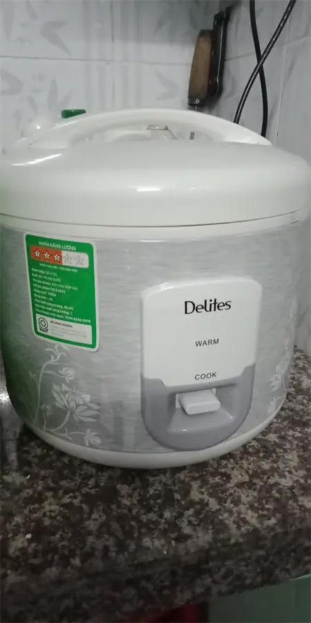 Khách hàng review Nồi cơm nắp gài Delites 1.8 lít NCG1805 61