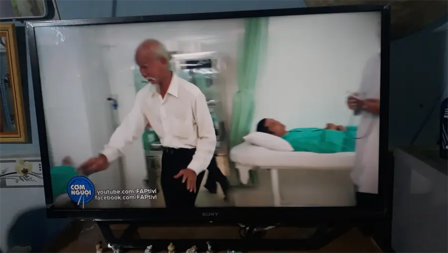 Khách hàng review Smart Tivi Sony 32 inch KDL-32W600D 9