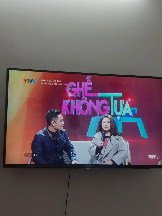 Khách hàng review Smart Tivi Sony 43 inch KDL-43W660F 8