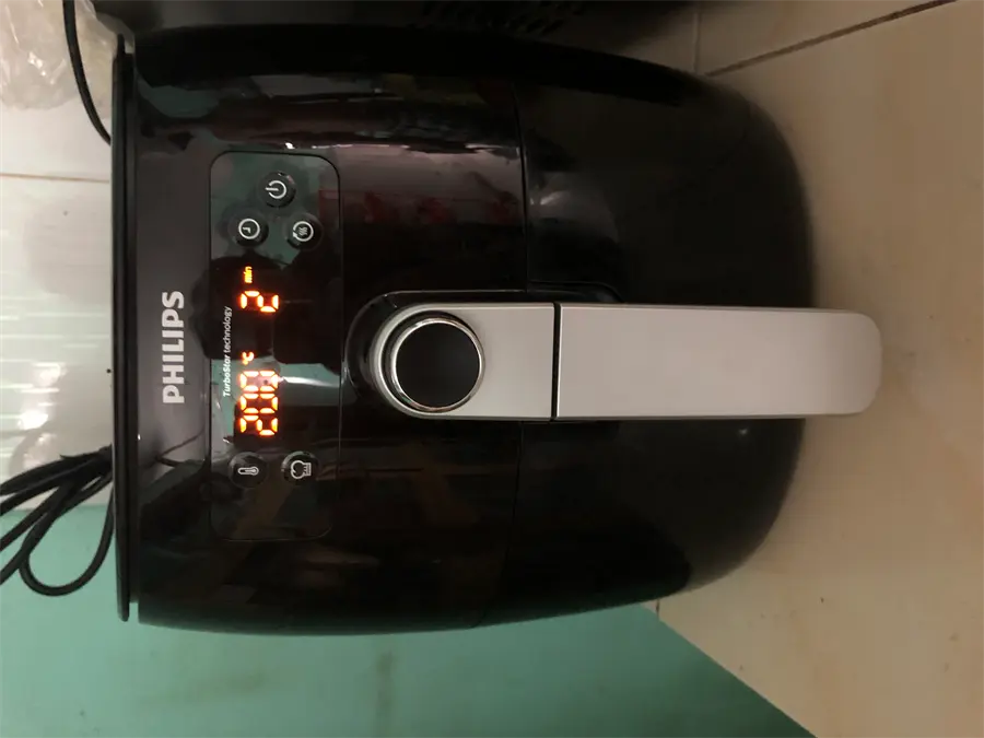 Khách hàng review Nồi chiên không dầu Philips HD9643 3.2 lít 2