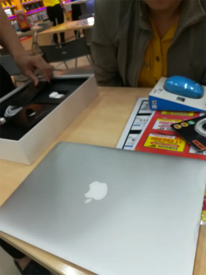 Khách hàng review Laptop Apple MacBook Air 2017 i5 1.8GHz/8GB/128GB (MQD32SA/A) 9