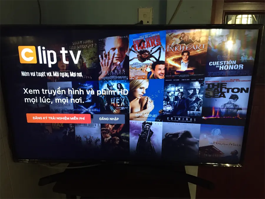 Khách hàng review Smart Tivi LG 4K 43 inch 43UK6340PTF 27