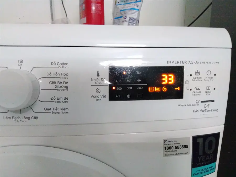Khách hàng review Máy giặt Electrolux Inverter 7.5 Kg EWF7525DGWA 3