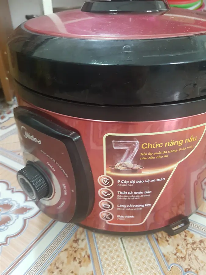 Khách hàng review Nồi áp suất điện Midea MY-CH501A 5 lít 3