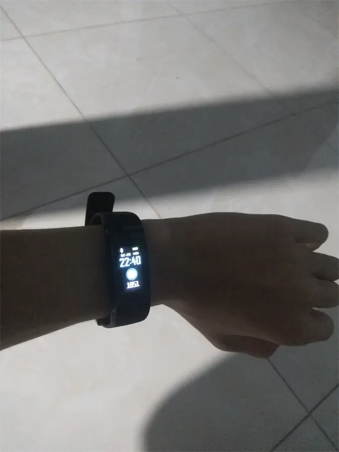 Khách hàng review Vòng tay thông minh Sinophy Sport B12 4
