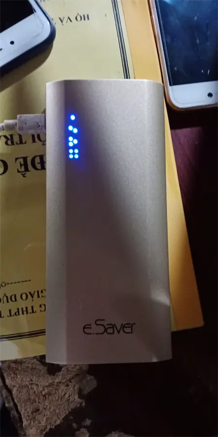 Khách hàng review Pin sạc dự phòng 10.000 mAh eSaver LA Y325S 5