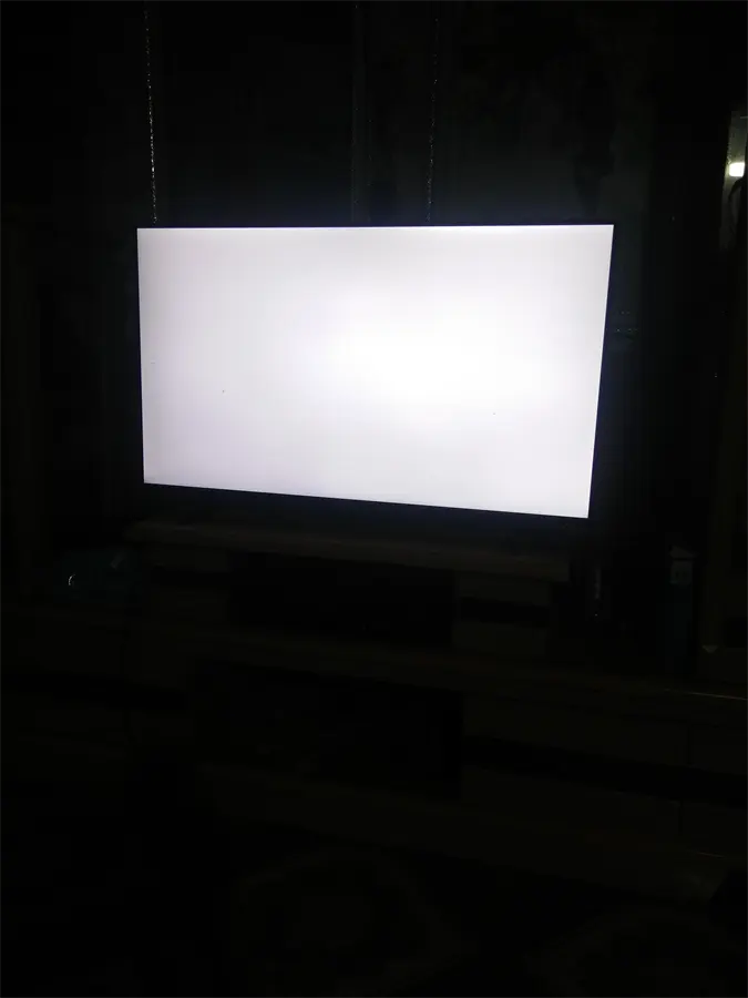 Khách hàng review Smart Tivi TCL 4K 43 inch L43P6-UF 3