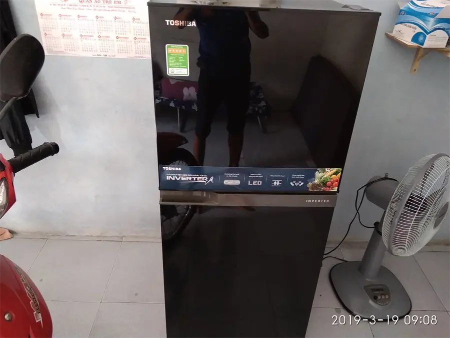 Khách hàng review Tủ lạnh Toshiba Inverter 171 lít GR-M21VUZ1 UKK 2