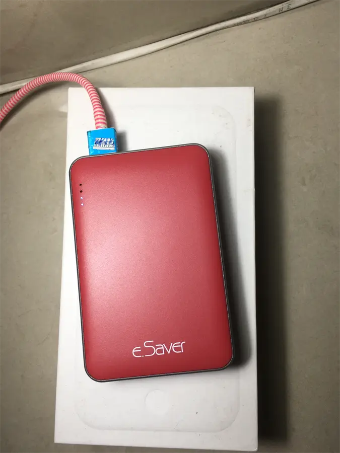 Khách hàng review Pin sạc dự phòng 7.500 mAh eSaver Gram 3 Đỏ 4