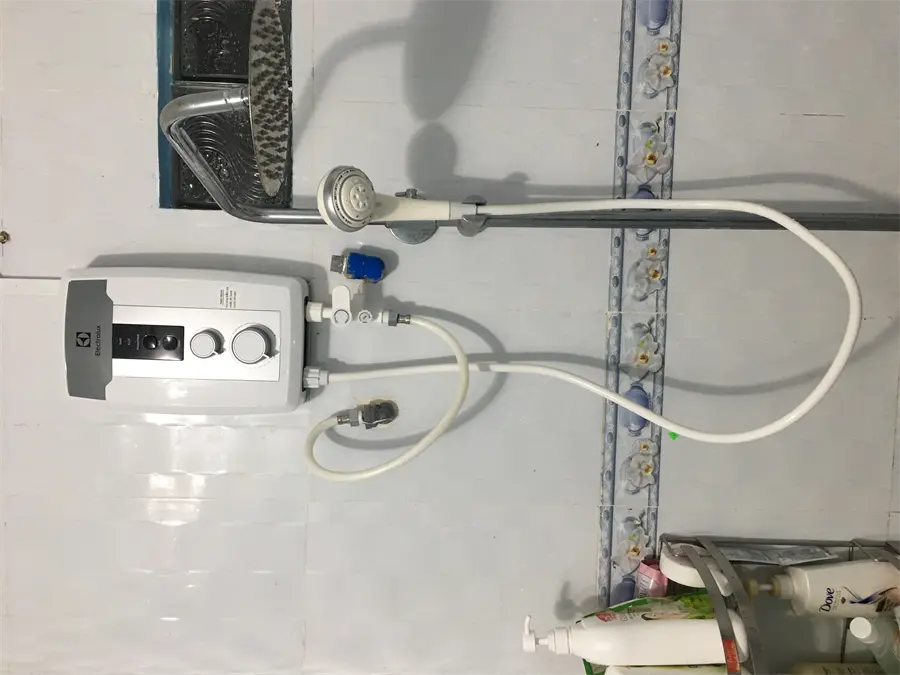 Khách hàng review Máy nước nóng Electrolux EWE351HB-DWS2 3500W 2