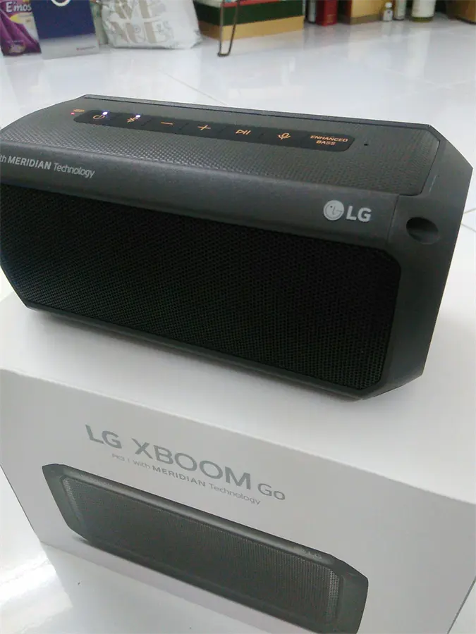 Khách hàng review Loa Bluetooth LG PK3 6