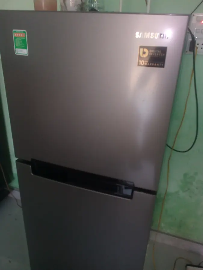 Khách hàng review Tủ lạnh Samsung Inverter 208 lít RT19M300BGS/SV 105