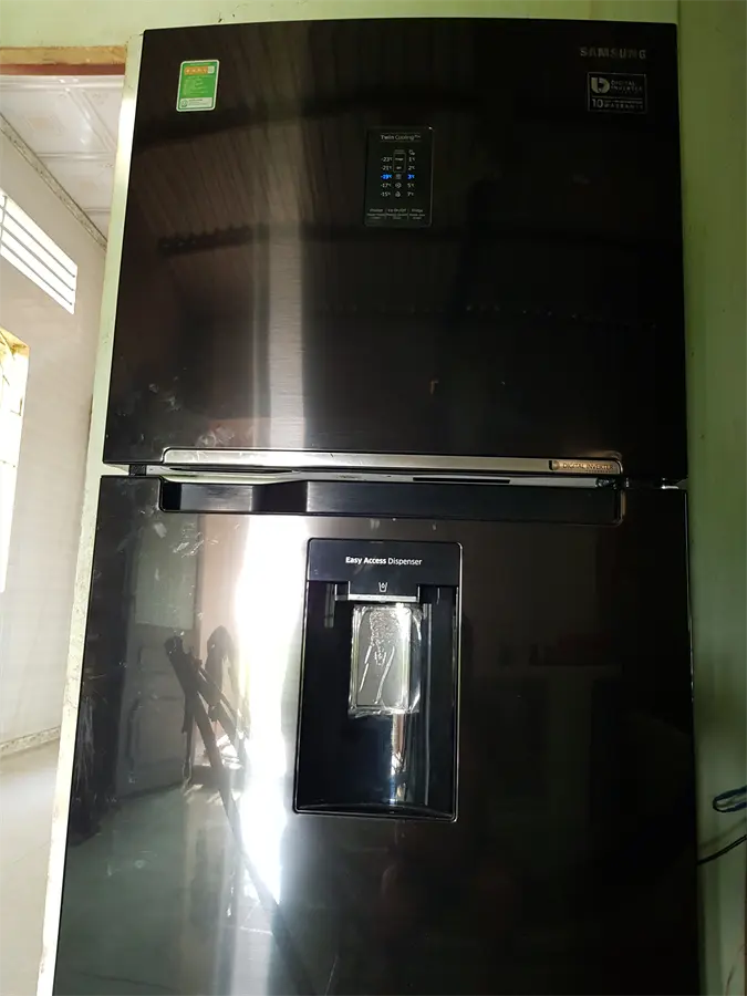 Khách hàng review Tủ lạnh Samsung Inverter 360 lít RT35K5982BS/SV 32