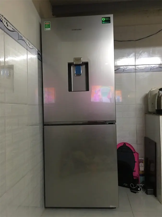 Khách hàng review Tủ lạnh Samsung Inverter 276 lít RB27N4170S8/SV 9