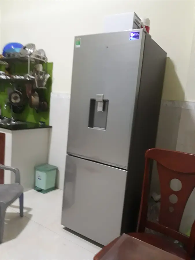 Khách hàng review Tủ lạnh Samsung Inverter 307 lít RB30N4170S8/SV 9