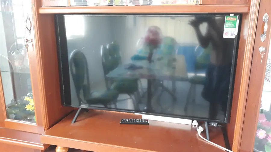 Khách hàng review Smart Tivi Samsung 4K 43 inch UA43NU7100 95