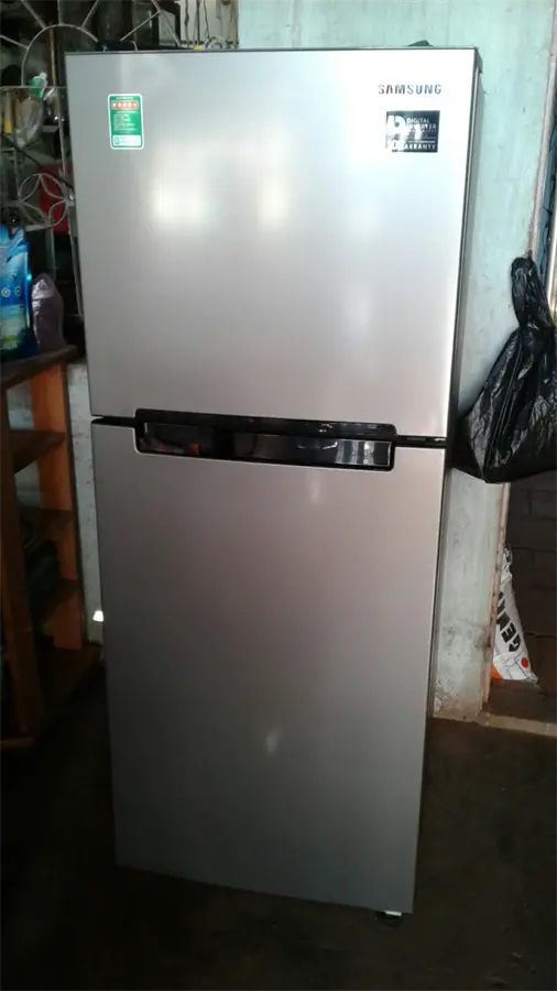 Khách hàng review Tủ lạnh Samsung Inverter 208 lít RT19M300BGS/SV 100
