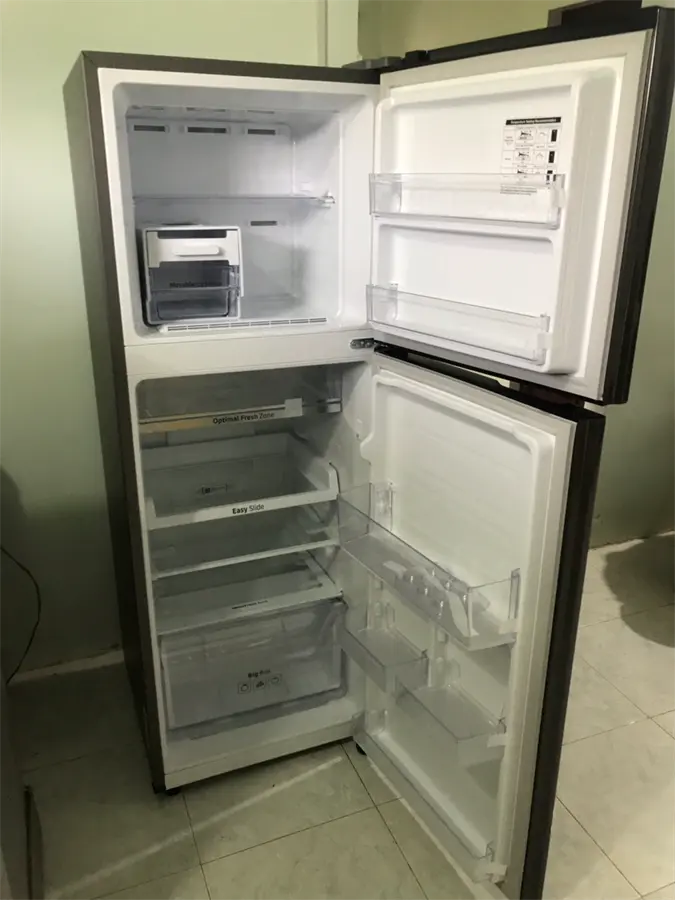 Khách hàng review Tủ lạnh Samsung Inverter 236 lít RT22M4032DX/SV 48