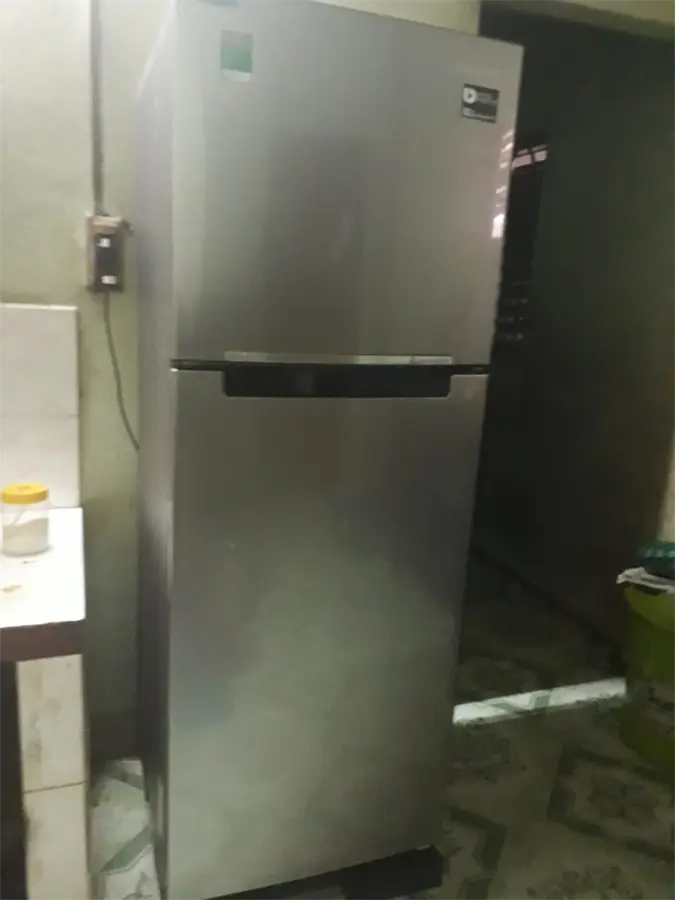 Khách hàng review Tủ lạnh Samsung Inverter 236 lít RT22M4033S8/SV 6