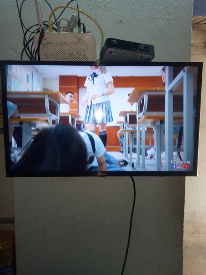 Khách hàng review Smart Tivi Samsung 32 inch UA32N4300 90