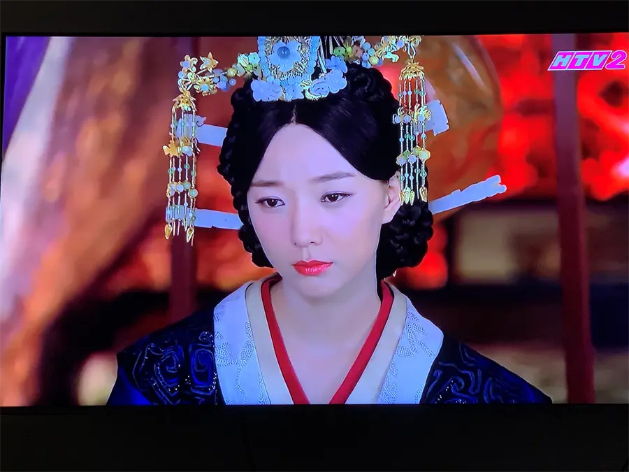 Khách hàng review Smart Tivi QLED Samsung 4K 55 inch QA55Q6FN 3