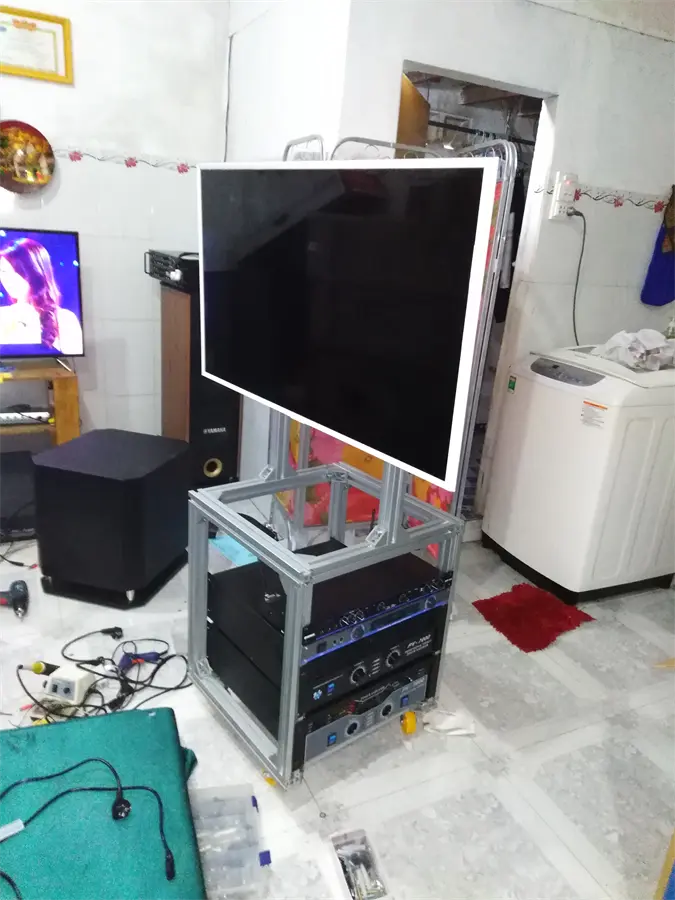 Khách hàng review Smart Tivi Samsung 43 inch UA43N5510 37