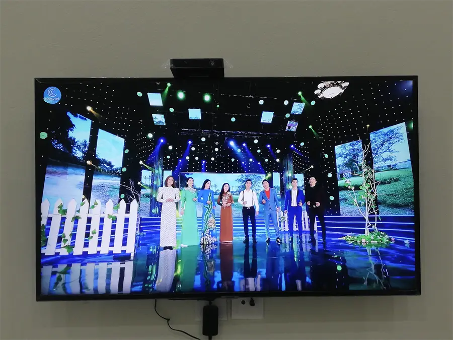 Khách hàng review Smart Tivi Samsung 4K 43 inch UA43NU7100 91