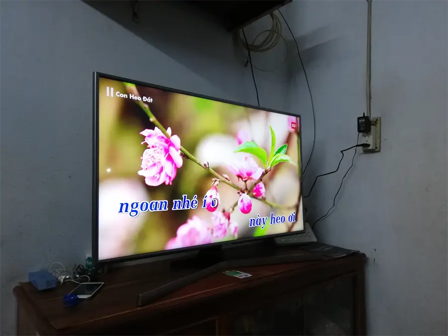 Khách hàng review Smart Tivi Samsung 4K 43 inch UA43NU7400 57