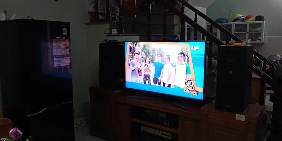 Khách hàng review Smart Tivi Samsung 4K 50 inch UA50NU7400 41