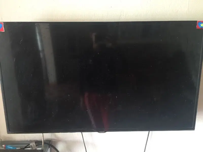 Khách hàng review Tivi Samsung 32 inch UA32N4000 3