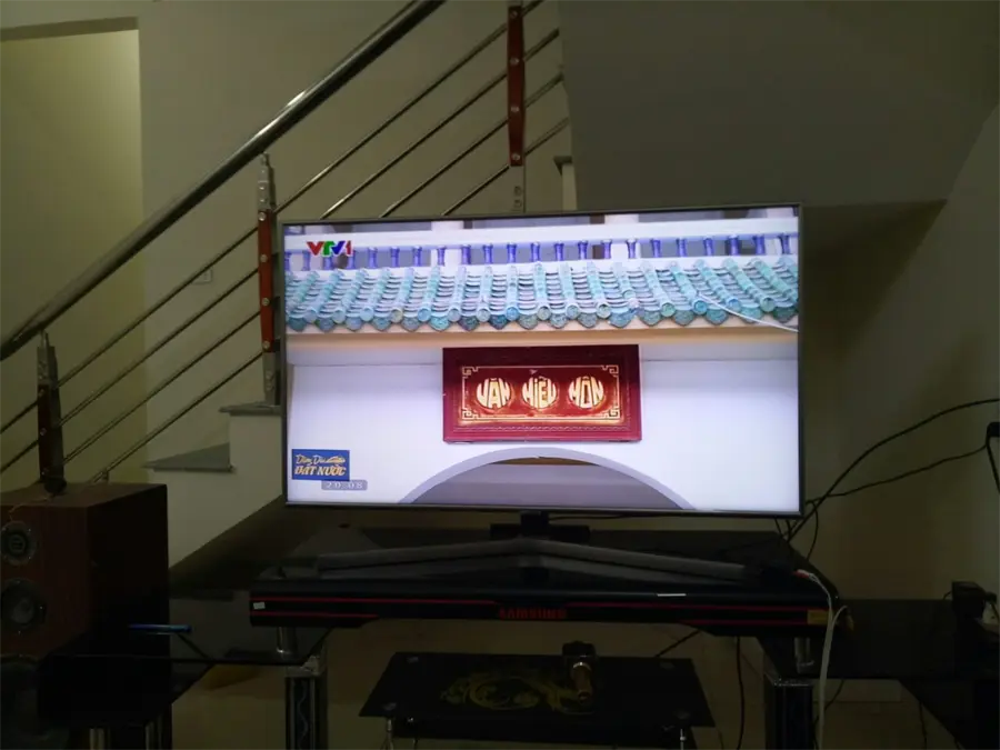 Khách hàng review Smart Tivi Samsung 4K 50 inch UA50NU7400 38