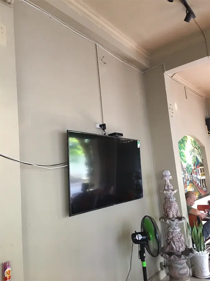 Khách hàng review Smart Tivi Samsung 4K 65 inch UA65NU7100 1