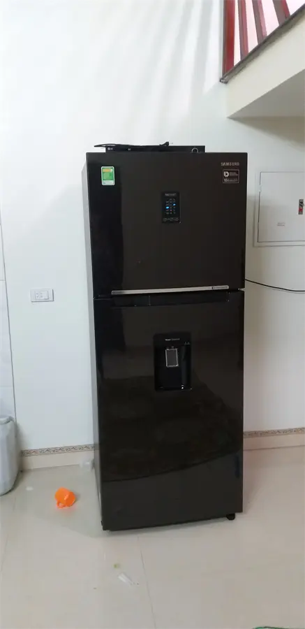 Khách hàng review Tủ lạnh Samsung Inverter 360 lít RT35K5982BS/SV 29
