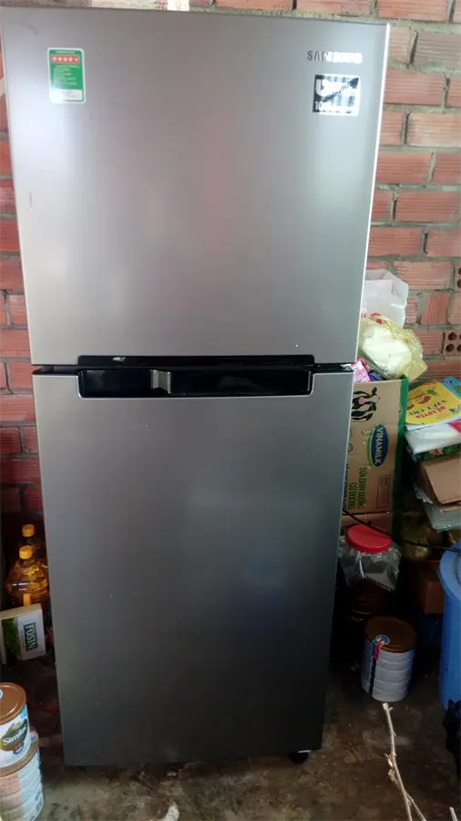 Khách hàng review Tủ lạnh Samsung Inverter 208 lít RT19M300BGS/SV 97